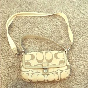 Coach Layla 18136 Signature Poppy Handbag Purse